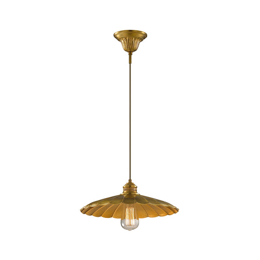 1 Light Pendant Lamp Vintage Style Scalloped Shade Metal Suspension Light in Brass for Farmhouse Clearhalo 'Art Deco Pendants' 'Cast Iron' 'Ceiling Lights' 'Ceramic' 'Crystal' 'Industrial Pendants' 'Industrial' 'Metal' 'Middle Century Pendants' 'Pendant Lights' 'Pendants' 'Tiffany' Lighting' 143623