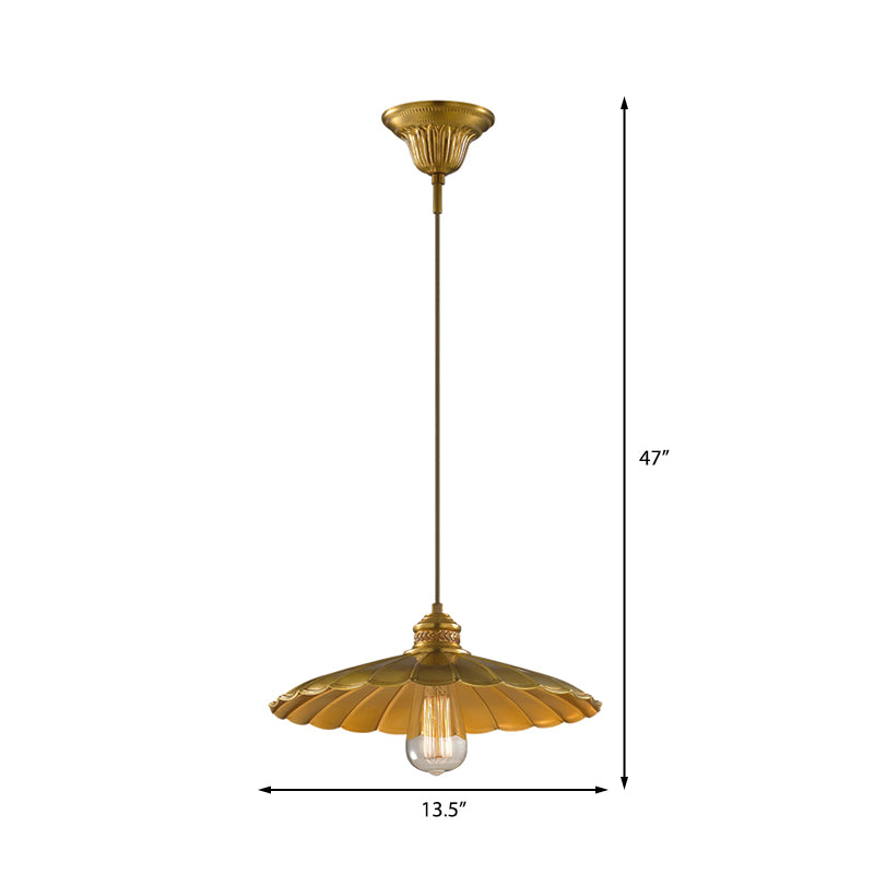 1 Light Pendant Lamp Vintage Style Scalloped Shade Metal Suspension Light in Brass for Farmhouse Clearhalo 'Art Deco Pendants' 'Cast Iron' 'Ceiling Lights' 'Ceramic' 'Crystal' 'Industrial Pendants' 'Industrial' 'Metal' 'Middle Century Pendants' 'Pendant Lights' 'Pendants' 'Tiffany' Lighting' 143624