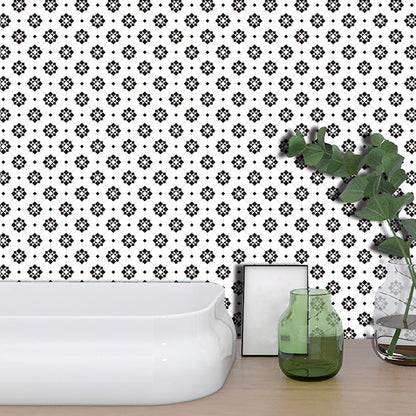 Modern Floral Mosaic Tile Wallpaper Panel PVC Peel and Paste Black-White Wall Art for Washroom Black-White Clearhalo 'Wall Decor' 'Wallpaper' 1440444