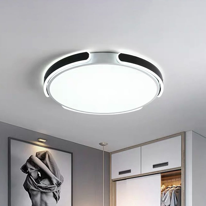 14"/18"/21.5" W Nordic LED Flush Mount Acrylic Black-White Round Ceiling Light with Riveted Side Strap, Warm/White Light Black-White Clearhalo 'Ceiling Lights' 'Close To Ceiling Lights' 'Close to ceiling' 'Flush mount' Lighting' 1454440