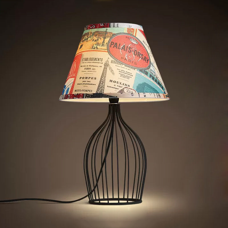 1 Head Barrel Night Table Lamp Traditional Black Nightstand Lighting with Metal Wire Cage Base Clearhalo 'Lamps' 'Table Lamps' Lighting' 1454499