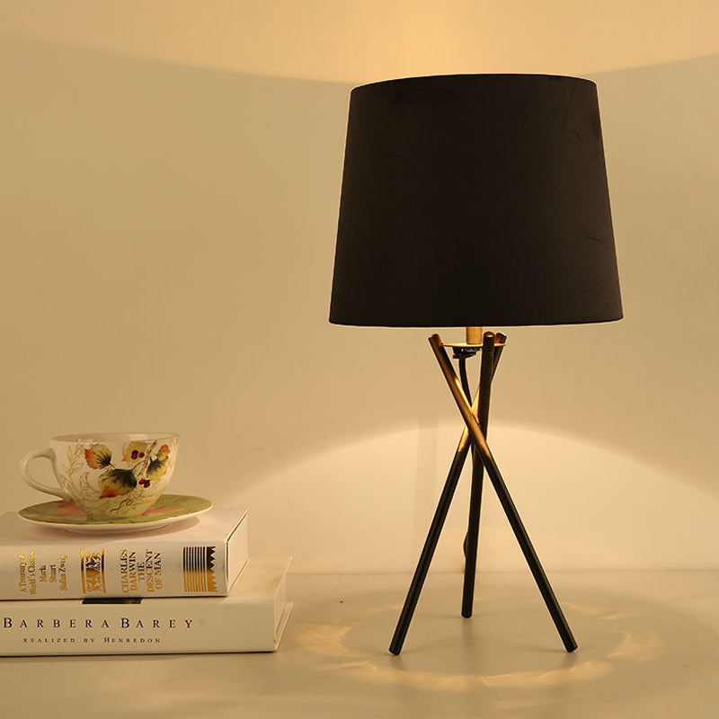 Drum Fabric Night Lighting Minimalist Novelty 1-Light Black/White Table Lamp with Cross-Legged Design Black Clearhalo 'Lamps' 'Table Lamps' Lighting' 1457776