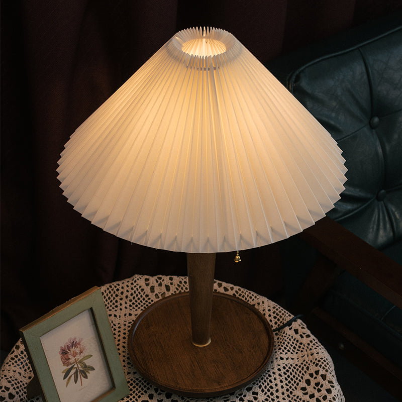 Fabric Fluted Cone Table Light Vintage Single Head Bedroom Reading Lamp with Wooden Base and Pull Chain in Dark Wood Dark Wood Clearhalo 'Lamps' 'Table Lamps' Lighting' 1468118