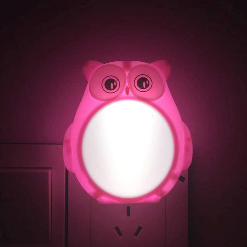 Owl Kids Room Mini Night Light Plastic Cartoon Plug-in LED Wall Lighting Ideas in Red/Green Red Clearhalo 'Night Lights' 'Wall Lights' Lighting' 1468291