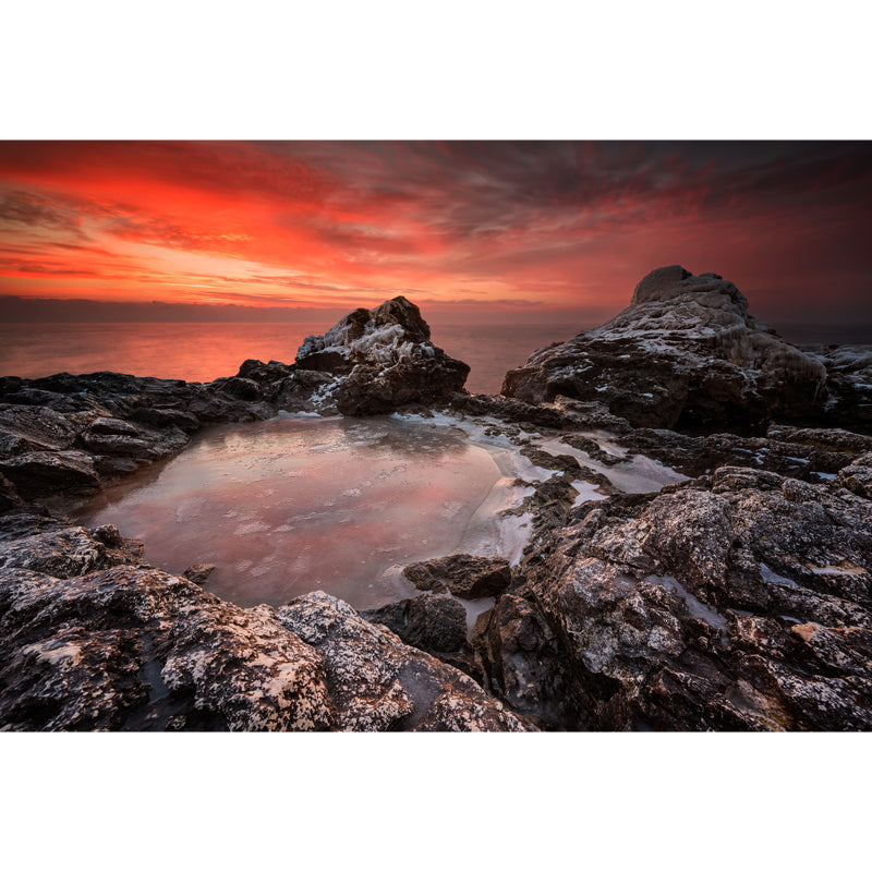 Puddle on Rock Sunset Mural Tropix Non-Woven Material Wall Covering in Orange for Home Clearhalo 'Wall Decor' 'Wall Mural' 1468885