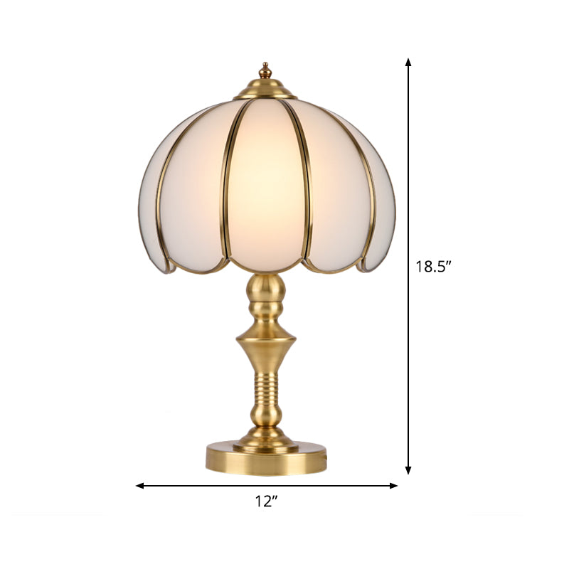 Colonial Gold Table Lamp Scalloped/Flared 1 Light Colonialism Night Lighting with Metal Base for Bedroom Clearhalo 'Lamps' 'Table Lamps' Lighting' 1474125