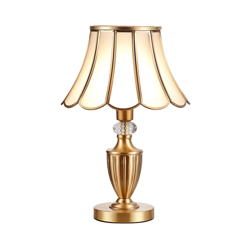 Colonial Gold Table Lamp Scalloped/Flared 1 Light Colonialism Night Lighting with Metal Base for Bedroom Clearhalo 'Lamps' 'Table Lamps' Lighting' 1474129