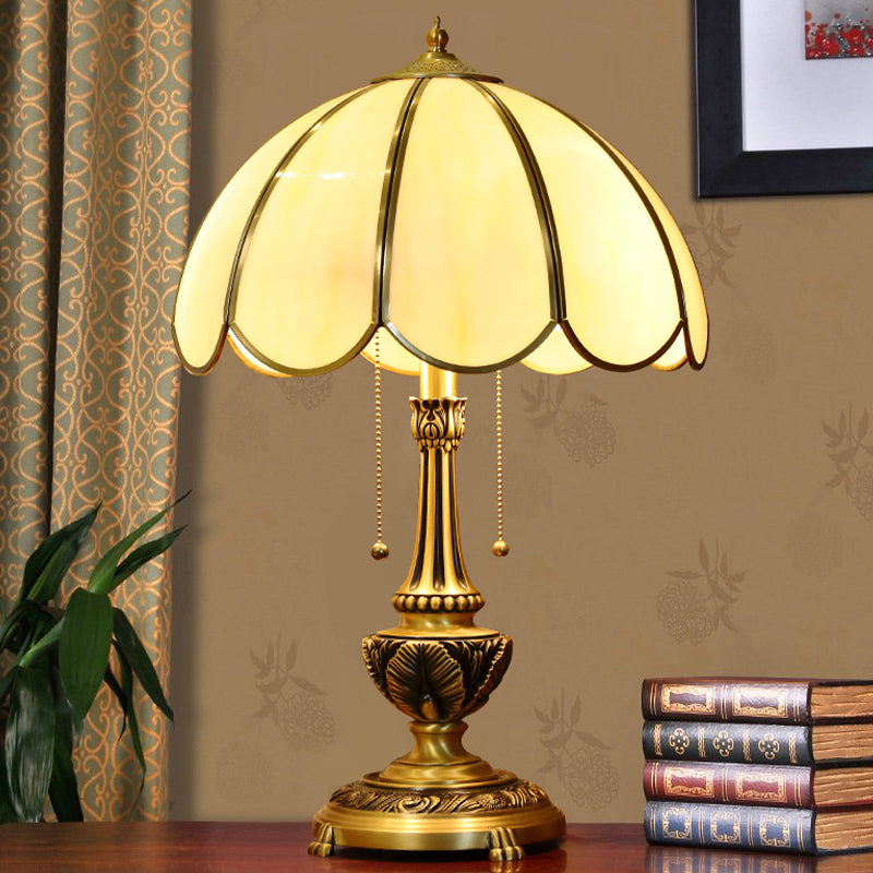 Gold 1-Bulb Nightstand Light Colonialist Beige Glass Scalloped Metal Table Lamp with Pull Chain Clearhalo 'Lamps' 'Table Lamps' Lighting' 1476261