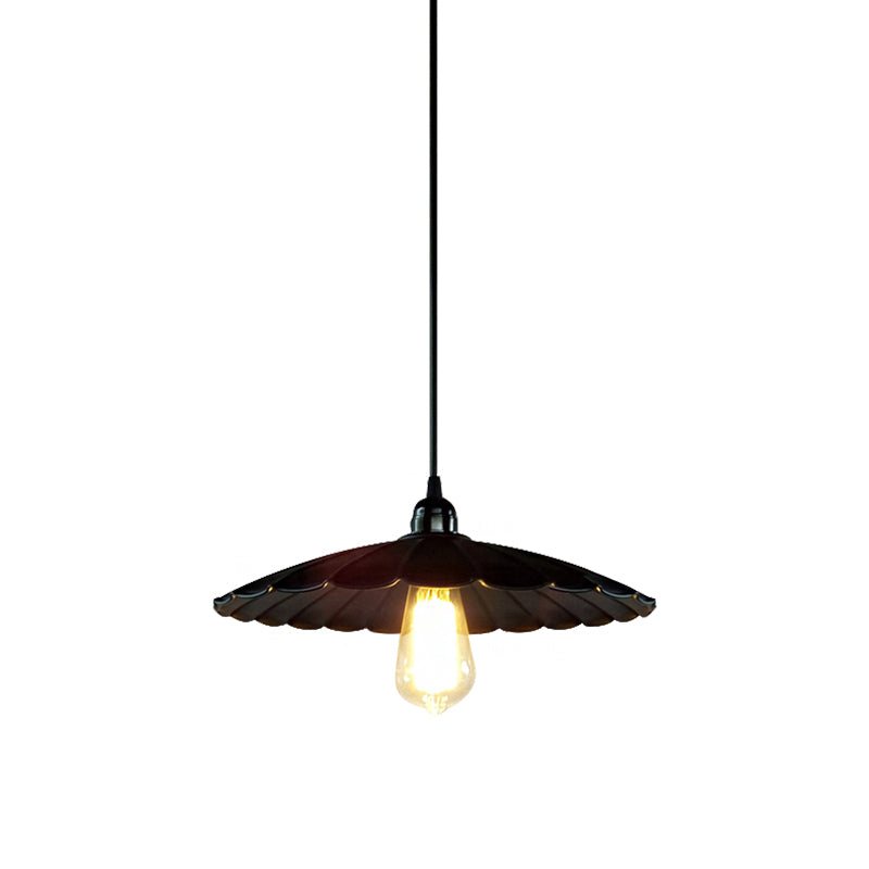 Antique Style Scalloped Pendant Lamp 10"/12" Dia 1 Head Metal Hanging Light Fixture in Black for Kitchen Clearhalo 'Art Deco Pendants' 'Black' 'Cast Iron' 'Ceiling Lights' 'Ceramic' 'Crystal' 'Industrial Pendants' 'Industrial' 'Metal' 'Middle Century Pendants' 'Pendant Lights' 'Pendants' 'Rustic Pendants' 'Tiffany' Lighting' 148711