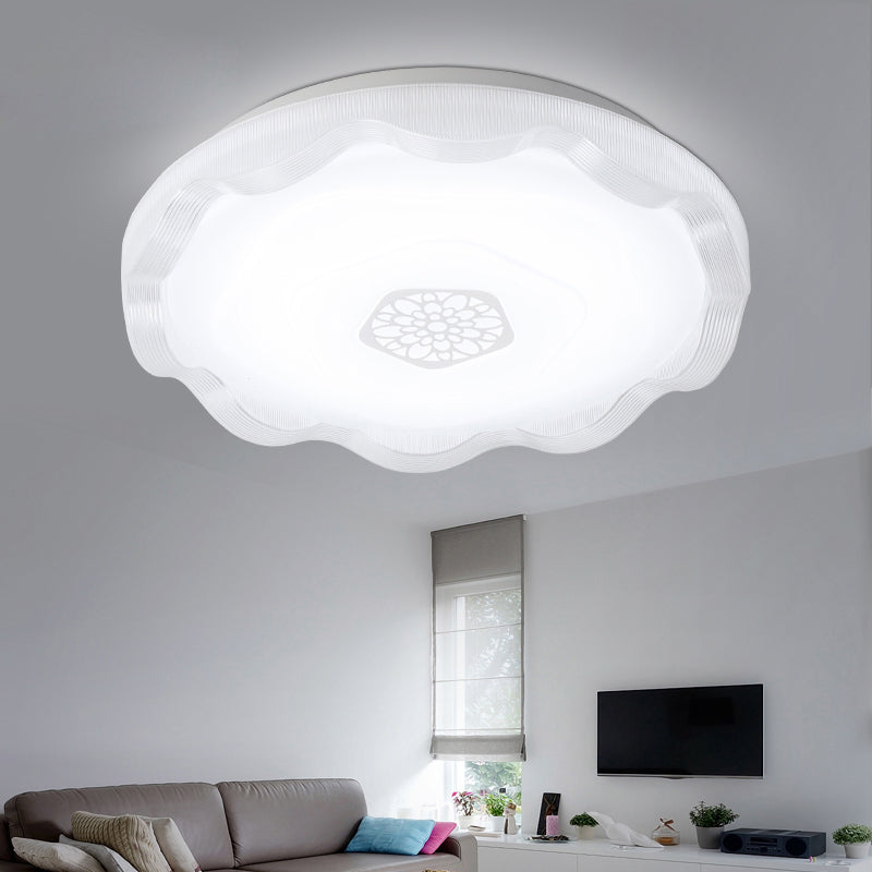 Metal Scalloped Ceiling Flush with Acrylic Diffuser White/Blue/Gold Bedroom 16"/19.5" Dia LED Flush Light Fixture in Warm/White Clearhalo 'Ceiling Lights' 'Close To Ceiling Lights' 'Close to ceiling' 'Flush mount' Lighting' 149492