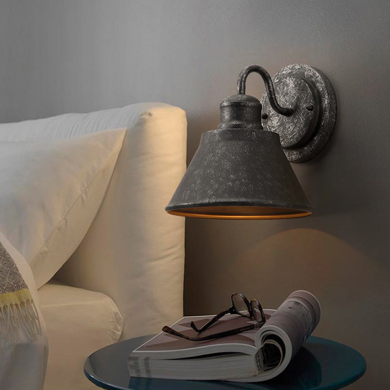 Metal Antique Black Sconce Light Drum/Trumpet Shade 1-Light Retro Rustic Wall Lamp Fixture Clearhalo 'Art deco wall lights' 'Cast Iron' 'Glass' 'Industrial wall lights' 'Industrial' 'Middle century wall lights' 'Modern' 'Rustic wall lights' 'Tiffany' 'Traditional wall lights' 'Wall Lamps & Sconces' 'Wall Lights' Lighting' 151041