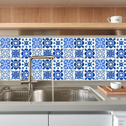 Hand-Painted Floral Tiles Wallpapers for Kitchen 7.8-sq ft Peel off Wall Covering in Blue, 18 Pcs Blue Clearhalo 'Wall Decor' 'Wallpaper' 1513125