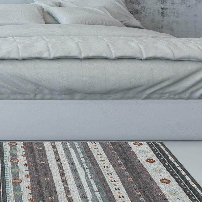 Funky Stripe Rectangle Diamond Rug in Red Bohemian Rug Polyester Non-Slip Backing Rug for Bedroom Clearhalo 'Area Rug' 'Bohemian' 'Rugs' Rug' 1516769