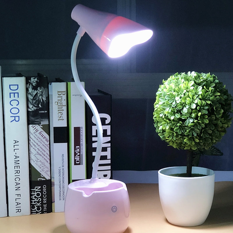 Eye-Caring Flexible Gooseneck Desk Light Pen Holder Design LED USB Charging Reading Light in Blue/Pink/White/Yellow Clearhalo 'Desk Lamps' 'Lamps' Lighting' 1522924