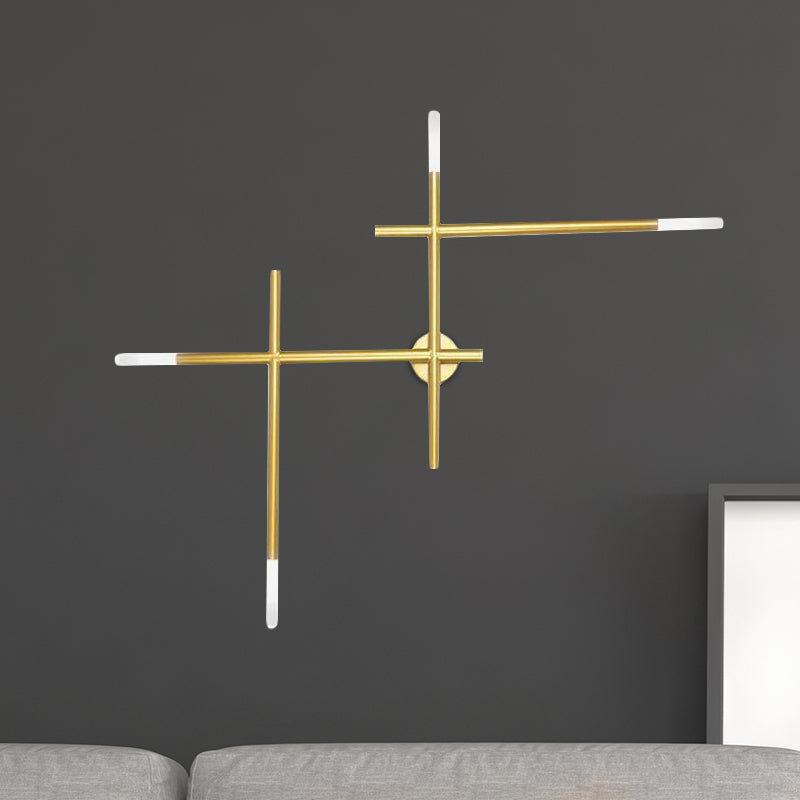 Metal Crossed Lines Wall Sconce Light Simplicity 4 Lights Black/Gold Wall Lamp in Warm/White Light Clearhalo 'Cast Iron' 'Glass' 'Industrial' 'Modern wall lights' 'Modern' 'Tiffany' 'Traditional wall lights' 'Wall Lamps & Sconces' 'Wall Lights' Lighting' 1523573