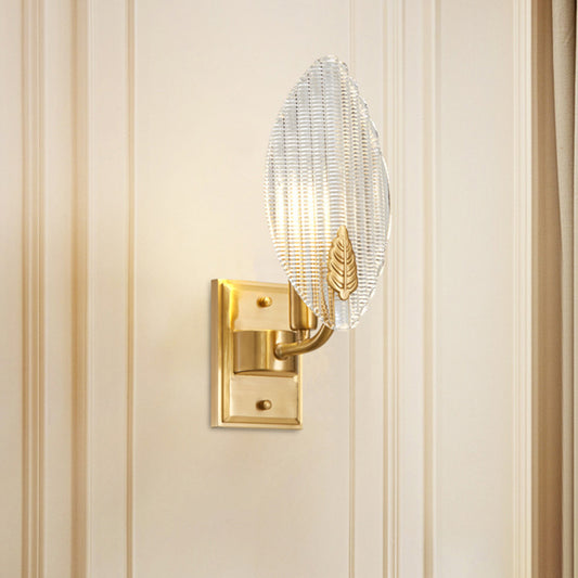 Brass 1/2-Bulb Sconce Light Vintage Clear Fluted Glass Leaf-Shaped Wall Lighting Idea Clearhalo 'Wall Lamps & Sconces' 'Wall Lights' Lighting' 1580594