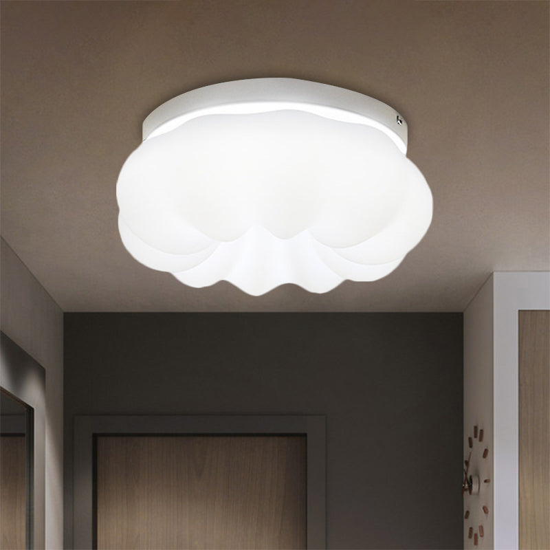 Resin Cloud-Like Ceiling Lamp Simplicity LED White Flush Mount Fixture in 3 Color Light, 12"/18" Width Clearhalo 'Ceiling Lights' 'Close To Ceiling Lights' 'Close to ceiling' 'Flush mount' Lighting' 1580665