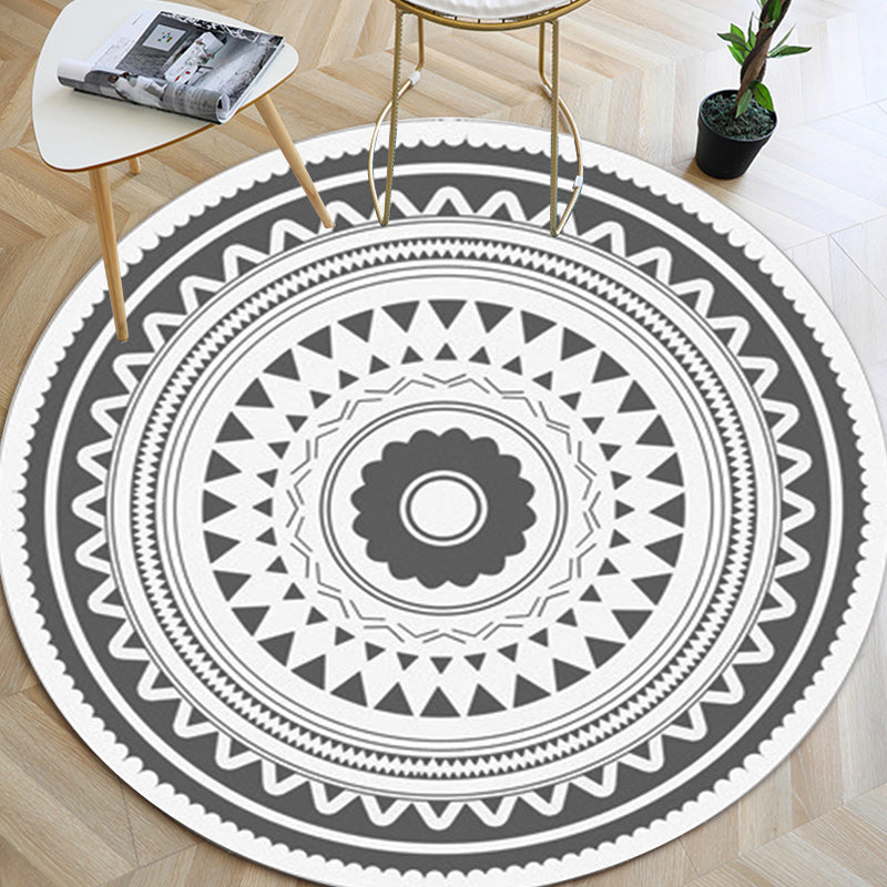 Eclectic Bohemian Rug in White and Grey Floral Circle Triangle Pattern Rug Polyester Washable Carpet for Home Decoration Clearhalo 'Area Rug' 'Bohemian' 'Rugs' Rug' 1584312