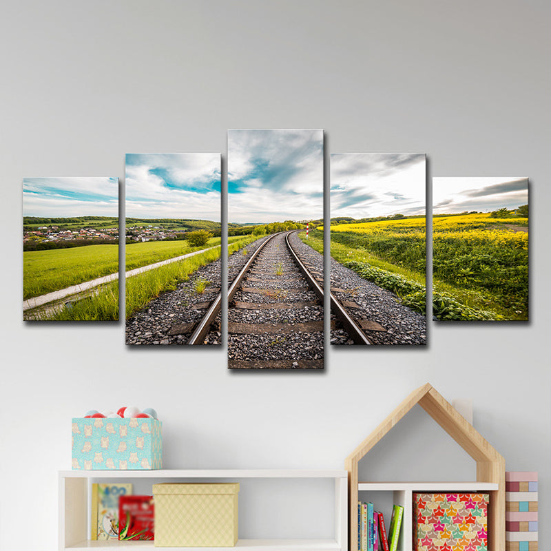 Green Railway Village Scenery Canvas Multi-Piece Wall Art for House Interior Clearhalo 'Art Gallery' 'Canvas Art' 'Contemporary Art Gallery' 'Modern' Arts' 1598792