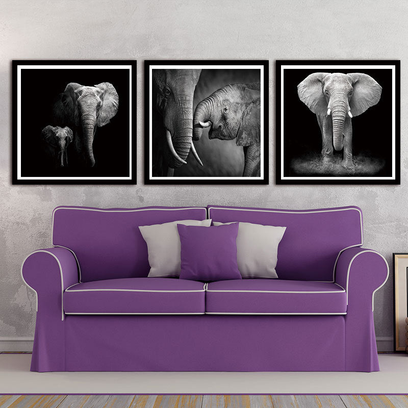 Photography Tropical Wall Art with Mother Elephant and Its Kid Pattern in Black, Multi-Piece Black Clearhalo 'Art Gallery' 'Canvas Art' 'Contemporary Art Gallery' 'Modern' Arts' 1599451