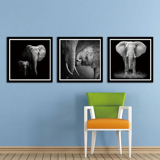 Photography Tropical Wall Art with Mother Elephant and Its Kid Pattern in Black, Multi-Piece Clearhalo 'Art Gallery' 'Canvas Art' 'Contemporary Art Gallery' 'Modern' Arts' 1599452