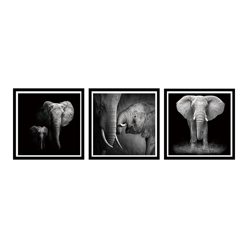 Photography Tropical Wall Art with Mother Elephant and Its Kid Pattern in Black, Multi-Piece Clearhalo 'Art Gallery' 'Canvas Art' 'Contemporary Art Gallery' 'Modern' Arts' 1599454