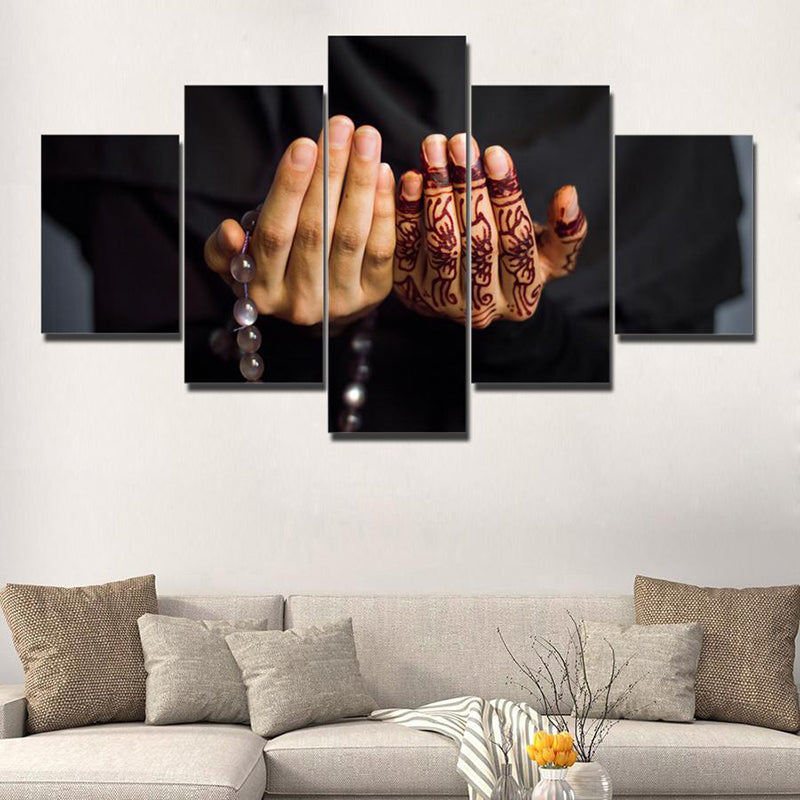 Contemporary Hands Canvas Art Black Religion Wall Decoration for Living Room, Multi-Piece Clearhalo 'Art Gallery' 'Canvas Art' 'Contemporary Art Gallery' 'Modern' Arts' 1599523
