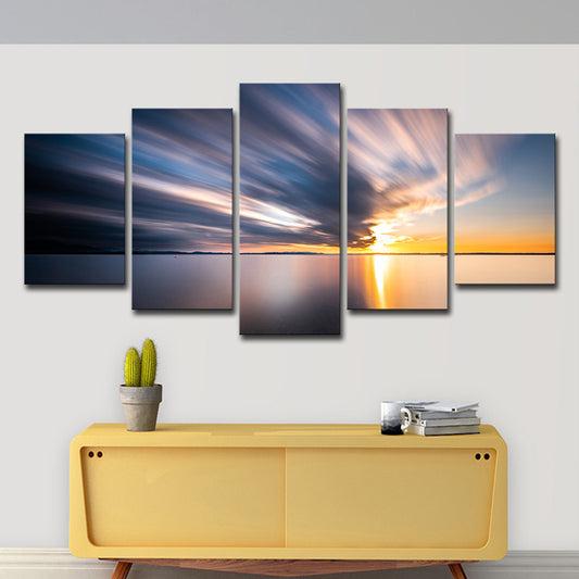 Modernist Wall Art Snapshot of Cloud over Tranquil Sea in Blue for Dining Room Blue Clearhalo 'Art Gallery' 'Canvas Art' 'Contemporary Art Gallery' 'Modern' Arts' 1600266