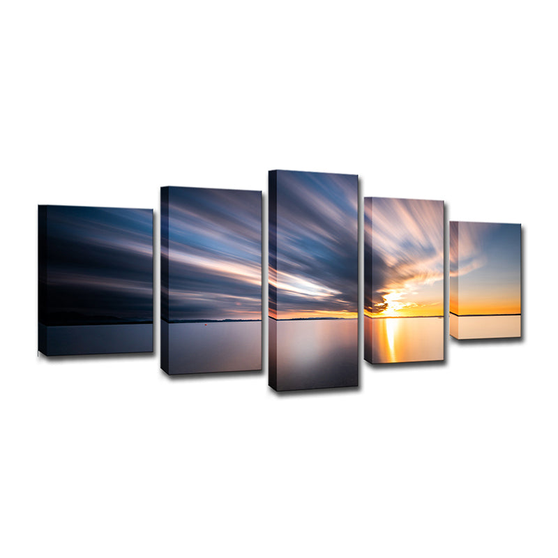 Modernist Wall Art Snapshot of Cloud over Tranquil Sea in Blue for Dining Room Clearhalo 'Art Gallery' 'Canvas Art' 'Contemporary Art Gallery' 'Modern' Arts' 1600269