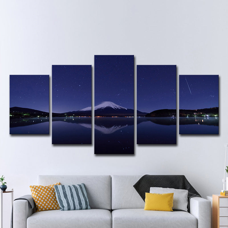 Mount Fuji Night View Art Print Blue-Black Contemporary Wall Decor for Living Room Clearhalo 'Art Gallery' 'Canvas Art' 'Contemporary Art Gallery' 'Modern' Arts' 1600341