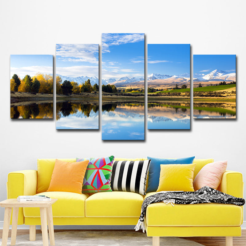 Canterbury Lake Landscape Wall Decor Contemporary Canvas Wall Art in Blue and Green Clearhalo 'Art Gallery' 'Canvas Art' 'Contemporary Art Gallery' 'Modern' Arts' 1600549
