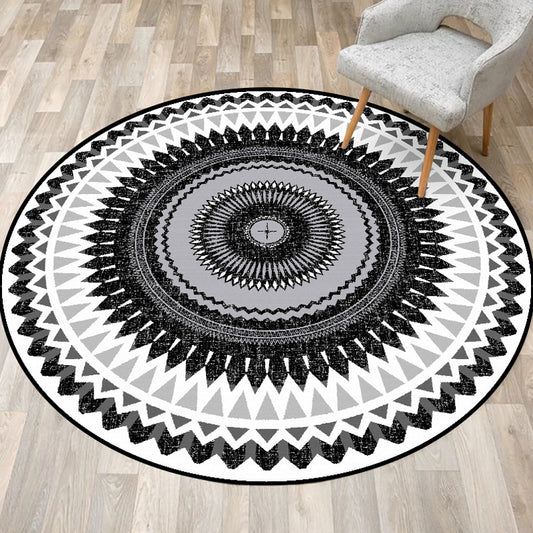 Vintage Concentric Circles Pattern Rug White and Black Tribal Rug Polyester Washable Anti-Slip Backing Area Rug for Living Room Black
