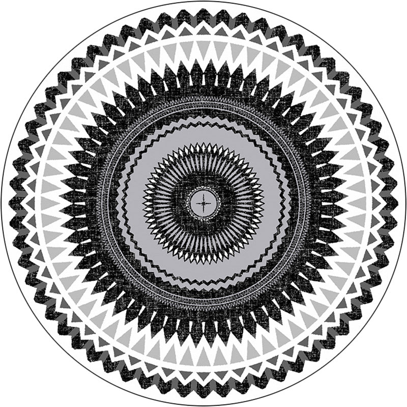 Vintage Concentric Circles Pattern Rug White and Black Tribal Rug Polyester Washable Anti-Slip Backing Area Rug for Living Room Clearhalo 'Area Rug' 'Rugs' 'Southwestern' Rug' 1613092