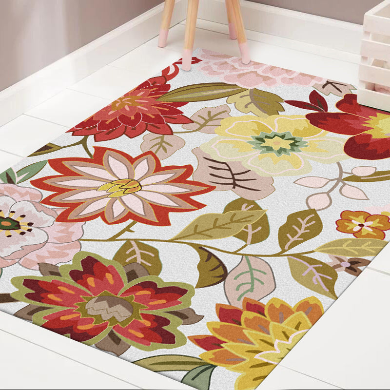 Classic Floral Pattern Rug with Leaf White and Red Traditional Rug Polyester Washable Non-Slip Backing Area Rug for Living Room White Clearhalo 'Area Rug' 'Rugs' 'Vintage' Rug' 1613258