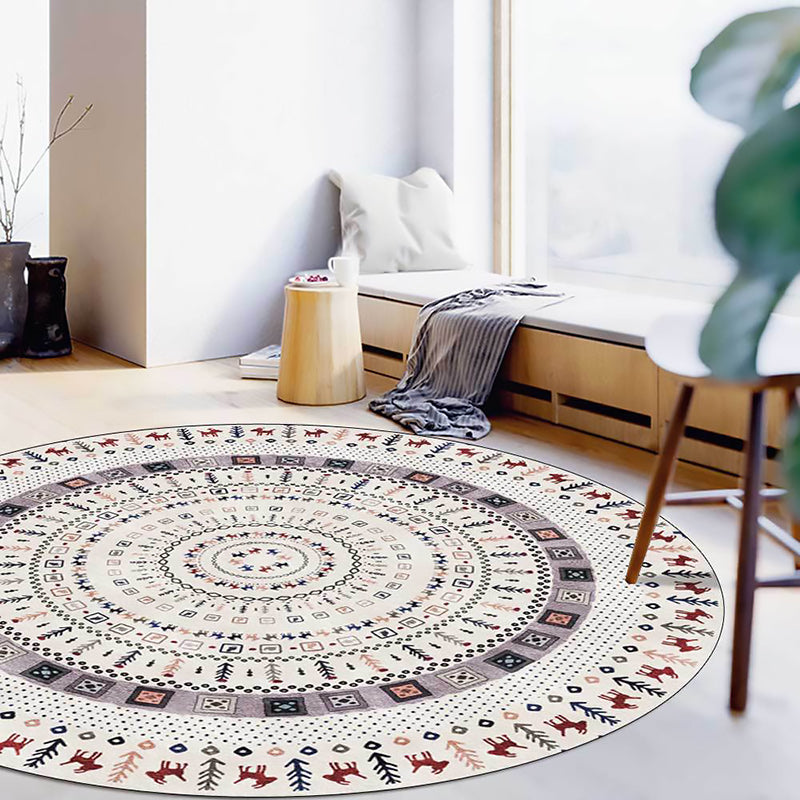 White Bohemian Rug Polyester Concentric Circles Pattern Rug Washable Non-Slip Backing Carpet for Living Room Clearhalo 'Area Rug' 'Bohemian' 'Rugs' Rug' 1613571