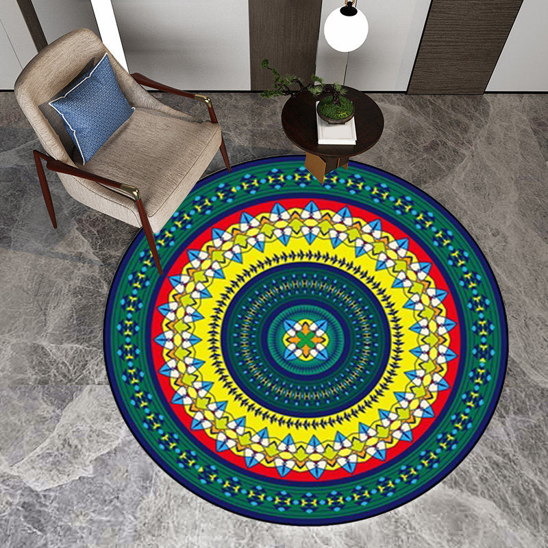 Classic Concentric Circles Pattern Rug Green and Yellow Tribal Rug Polyester Washable Anti-Slip Backing Area Rug for Living Room Clearhalo 'Area Rug' 'Rugs' 'Southwestern' Rug' 1613727