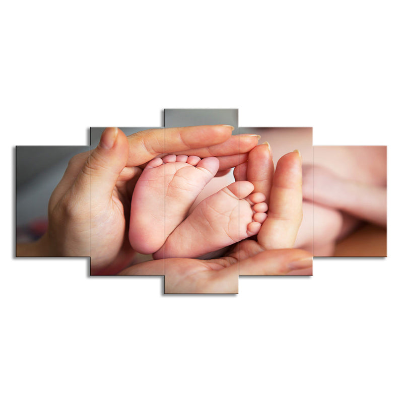Modern Wall Art Print Nude Hand Holding Feet of the Newborn Wall Decor for Nursery Clearhalo 'Art Gallery' 'Canvas Art' 'Contemporary Art Gallery' 'Modern' Arts' 1614451