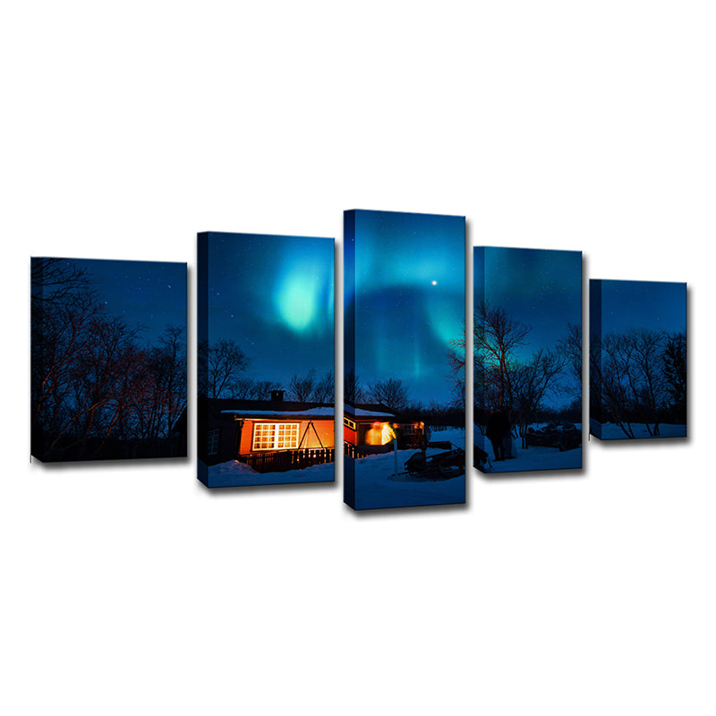 Photography Modern Wall Art Decor with Night Cabin and Polar Light Scenery in Dark Blue Clearhalo 'Art Gallery' 'Canvas Art' 'Contemporary Art Gallery' 'Modern' Arts' 1615381