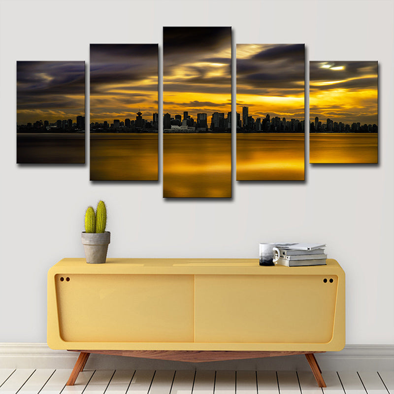 Downtown Vancouver Sunset Glow Art Print Yellow Global Inspired Wall Decor for Dining Room Clearhalo 'Art Gallery' 'Canvas Art' 'Contemporary Art Gallery' 'Modern' Arts' 1615593