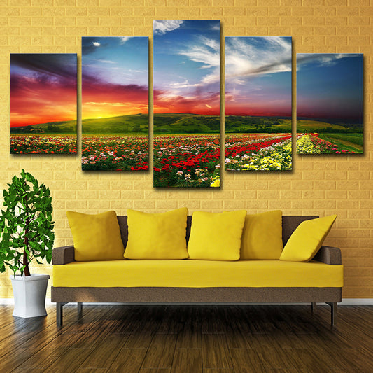 Enchanting Evening Glow Wall Decor House Interior Blooming Flower Farm Canvas Art in Red Red Clearhalo 'Art Gallery' 'Canvas Art' 'Contemporary Art Gallery' 'Modern' Arts' 1615724