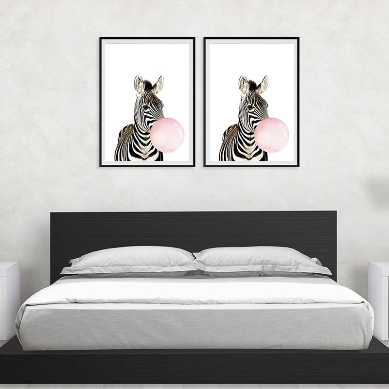 Illustration Childrens Art Wall Decor with Animal Chewing Bubble Gum Pattern in Soft Color Clearhalo 'Art Gallery' 'Canvas Art' 'Kids' Arts' 1615761