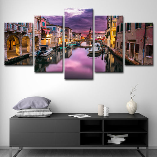Venice Town Canvas Print Global Inspired Stunning Evening Glow Wall Art in Purple Clearhalo 'Art Gallery' 'Canvas Art' 'Contemporary Art Gallery' 'Modern' Arts' 1616466