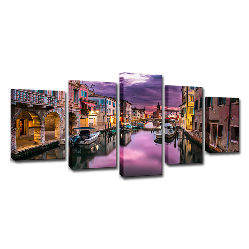 Venice Town Canvas Print Global Inspired Stunning Evening Glow Wall Art in Purple Clearhalo 'Art Gallery' 'Canvas Art' 'Contemporary Art Gallery' 'Modern' Arts' 1616467