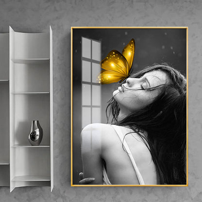 Glam Girl Print Wall Art Canvas Textured Dark Color Wall Decor for Living Room Gold Clearhalo 'Arts' 'Canvas Art' 1616797