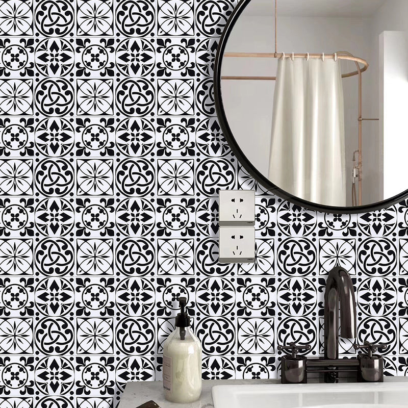 Floral Circle Wallpaper Panels in Black PVC Wall Decor, Self-Adhesive, 12' L x 12" W Clearhalo 'Wall Decor' 'Wallpaper' 1617863