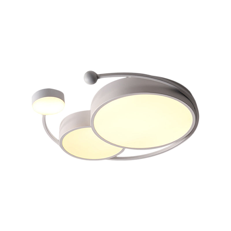 White LED Circular Close to Ceiling Lamp Simplicity Metallic Flushmount Lighting in Warm/White/3 Color Light Clearhalo 'Ceiling Lights' 'Close To Ceiling Lights' 'Close to ceiling' 'Flush mount' Lighting' 1623798