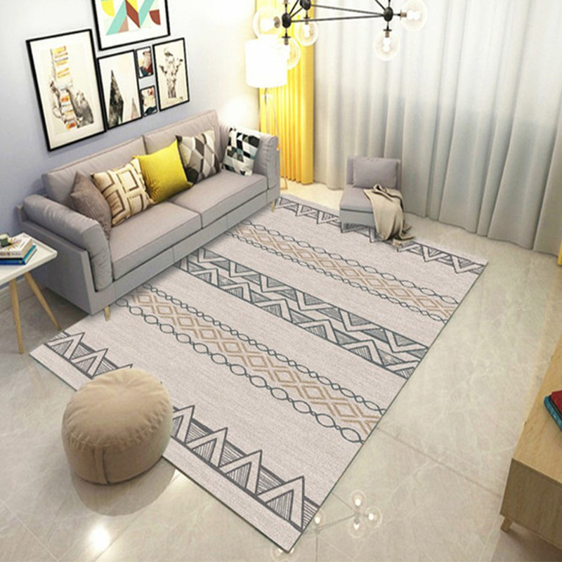 Americana Tribal Geometric Pattern Rug Black and Grey Polyester Rug Machine Washable Non-Slip Area Rug for Bedroom Dark Gray Clearhalo 'Area Rug' 'Rugs' 'Southwestern' Rug' 1625095