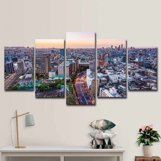 Multi-Piece Purple Canvas Modern Skyline View of Tokyo at Early Night Wall Art for Home Clearhalo 'Art Gallery' 'Canvas Art' 'Contemporary Art Gallery' 'Modern' Arts' 1625648