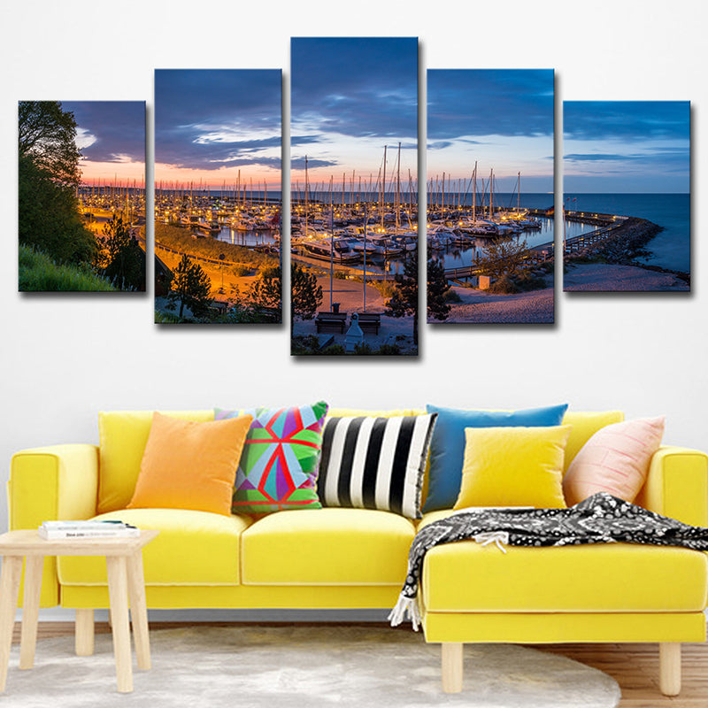 Coastal Yacht Nightfall Scene Art Print Blue Tropical Wall Decor for Living Room Blue Clearhalo 'Art Gallery' 'Canvas Art' 'Coastal Art Gallery' 'Nautical' Arts' 1625654