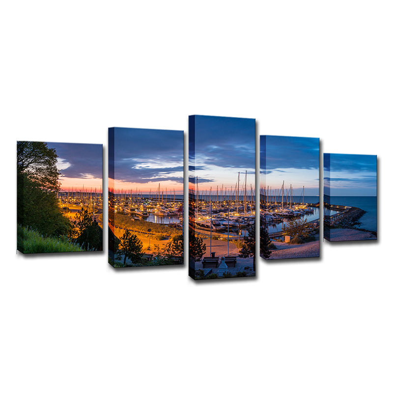 Coastal Yacht Nightfall Scene Art Print Blue Tropical Wall Decor for Living Room Clearhalo 'Art Gallery' 'Canvas Art' 'Coastal Art Gallery' 'Nautical' Arts' 1625657